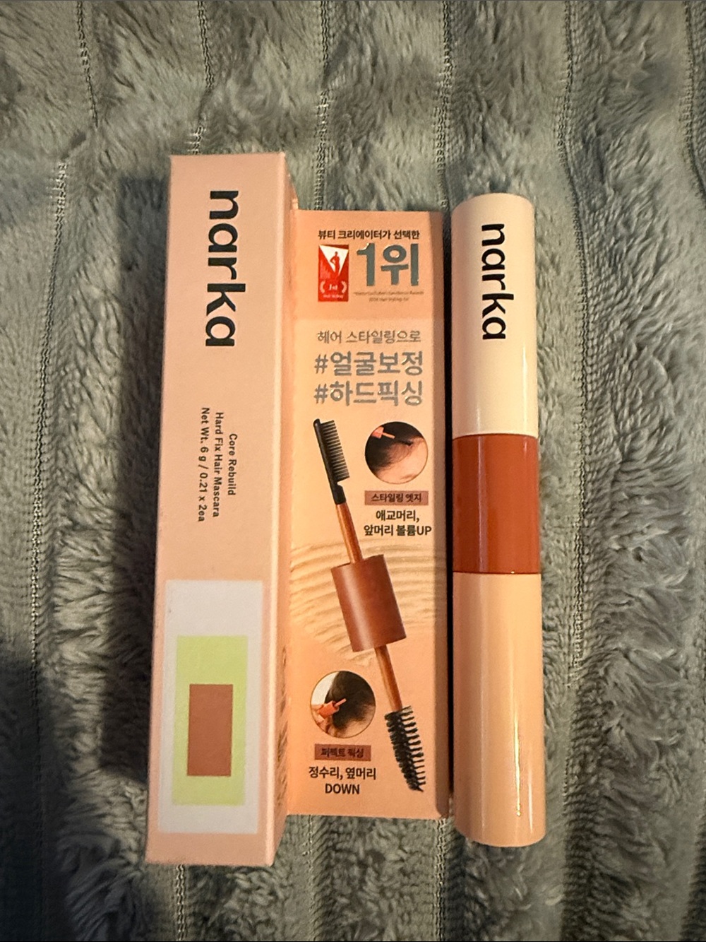 Dual-Ended hair Tint Wand in Peach Brown